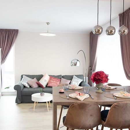 Zen Apartments Braşov Esterno foto