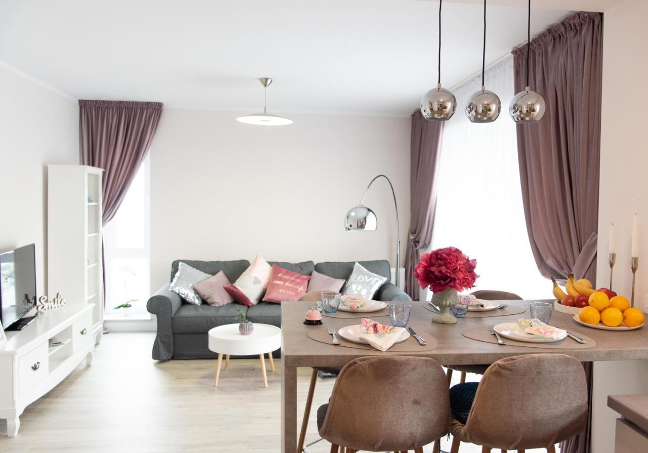 Zen Apartments Braşov Esterno foto