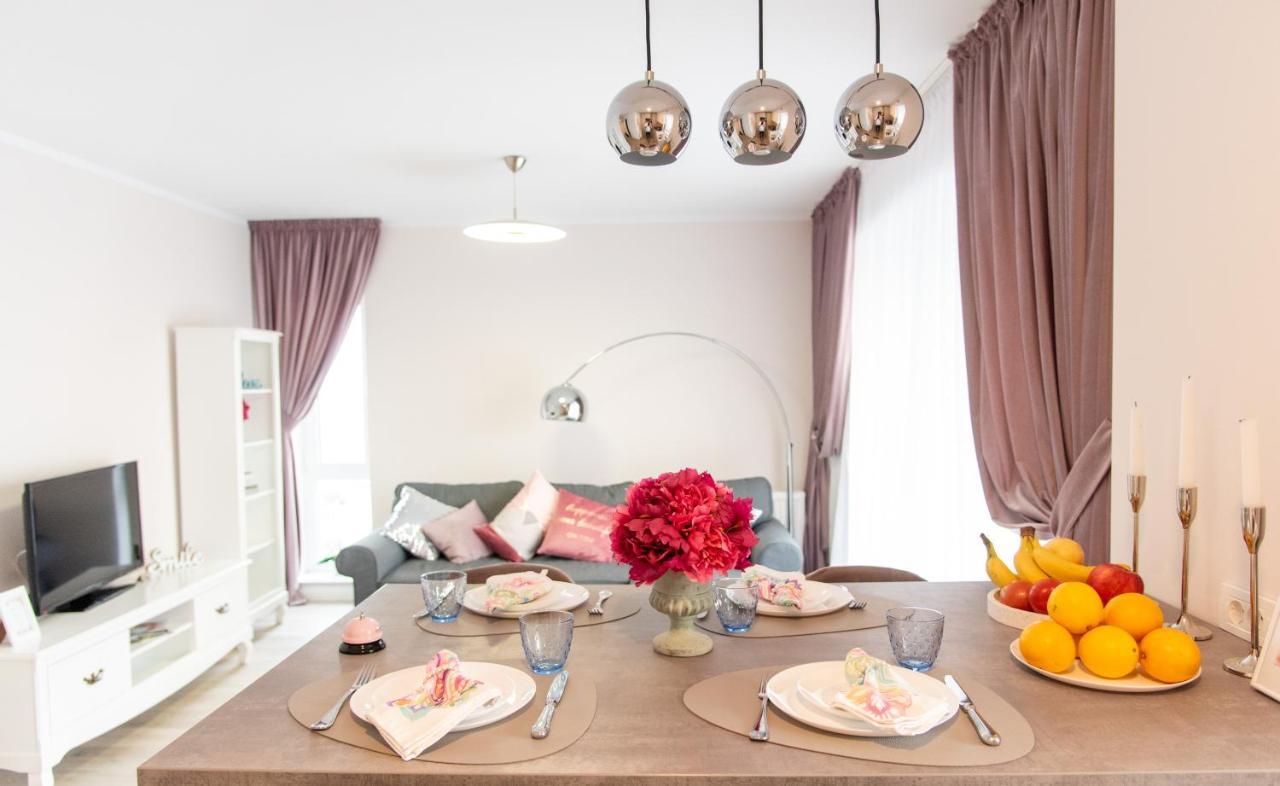 Zen Apartments Braşov Esterno foto